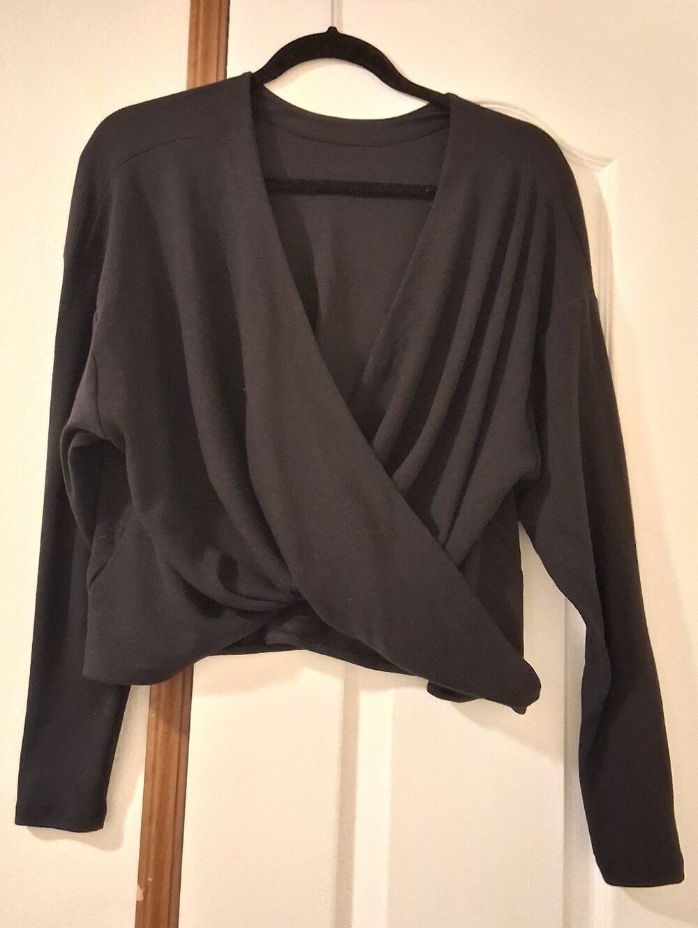 Athleta Women Black Knit Top Vneck Long Sleeve Wrap Front Pullover Coquette SzL